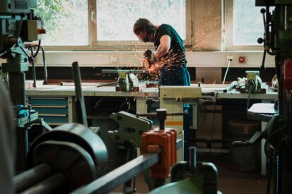 Cheapest Way to Heat a Workshop: Cost-Effective Solutions for Every Space